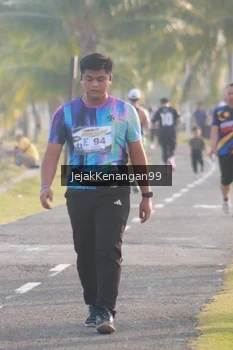 Runner Photo 4319018