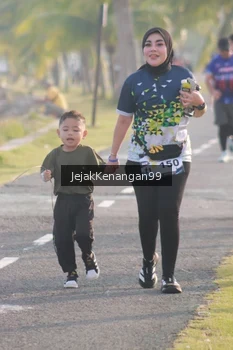 Runner Photo 4319038