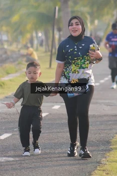 Runner Photo 4319040