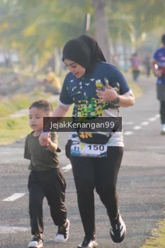 Runner Photo 4319050