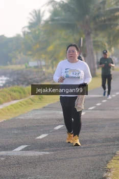 Runner Photo 4319052