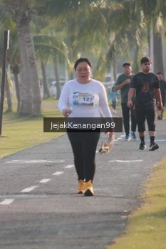 Runner Photo 4319055