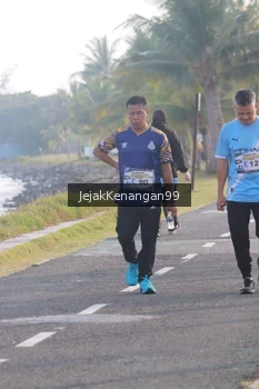 Runner Photo 4319078