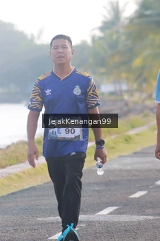 Runner Photo 4319080