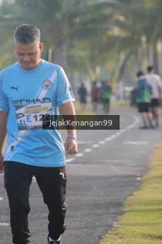 Runner Photo 4319084