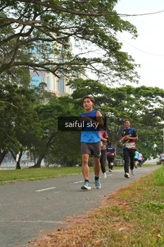 Runner Photo 4319300