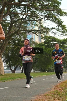 Runner Photo 4319305