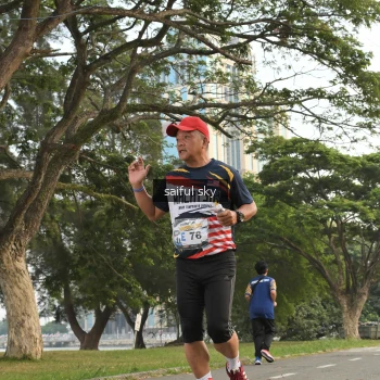 Runner Photo 4319337