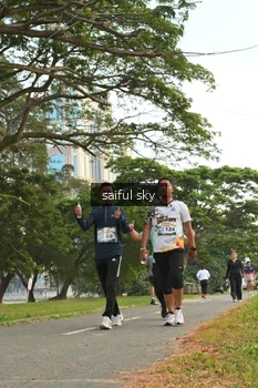 Runner Photo 4319345