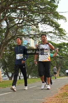 Runner Photo 4319349