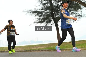 Runner Photo 4319357