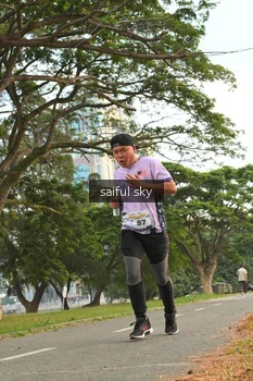 Runner Photo 4319371