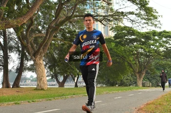 Runner Photo 4319384