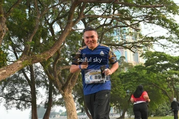 Runner Photo 4319399