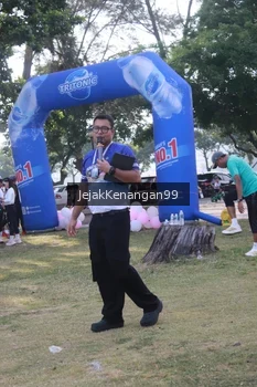 Runner Photo 4319408