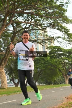 Runner Photo 4319414