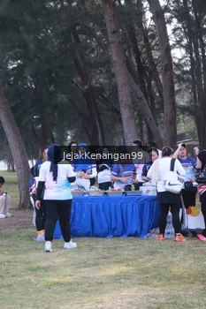 Runner Photo 4319419
