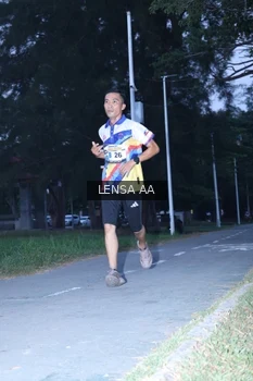 Runner Photo 4319543