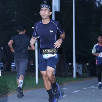 Runner Photo 4319577
