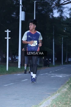 Runner Photo 4319580