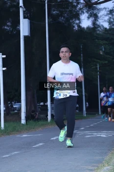 Runner Photo 4319589