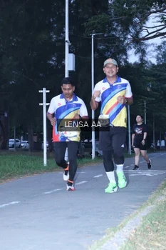 Runner Photo 4319598