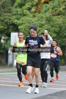 Runner Photo 43196