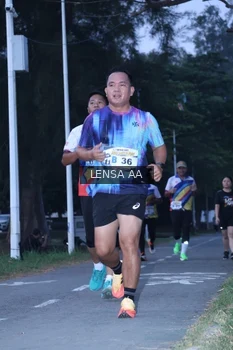 Runner Photo 4319602