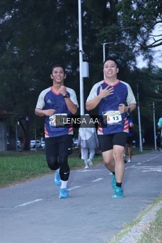 Runner Photo 4319618