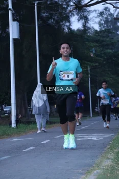 Runner Photo 4319619