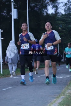 Runner Photo 4319620