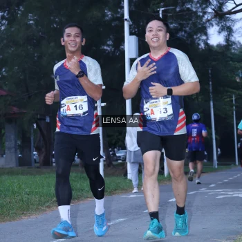 Runner Photo 4319632