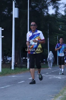 Runner Photo 4319635