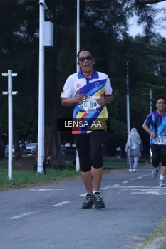 Runner Photo 4319636