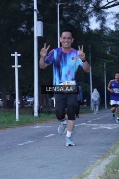 Runner Photo 4319639