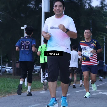 Runner Photo 4319647