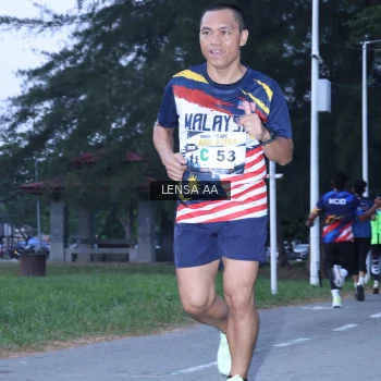 Runner Photo 4319657