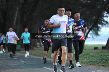 Runner Photo 4319666