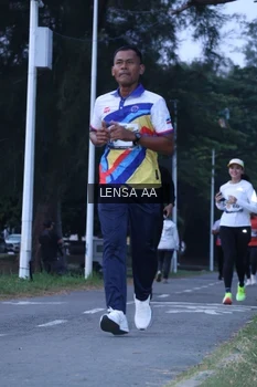 Runner Photo 4319673