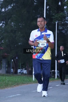 Runner Photo 4319675