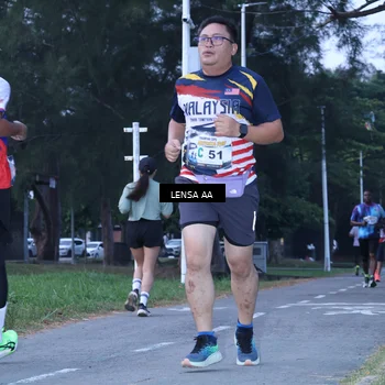 Runner Photo 4319710