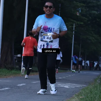 Runner Photo 4319741