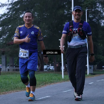 Runner Photo 4319775