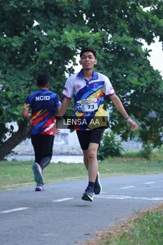 Runner Photo 4319810