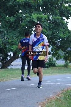 Runner Photo 4319811