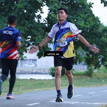 Runner Photo 4319812