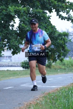 Runner Photo 4319835