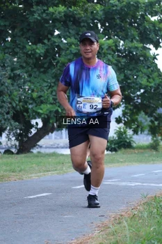 Runner Photo 4319838