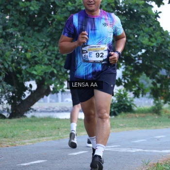 Runner Photo 4319839
