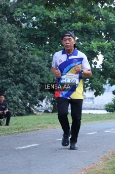 Runner Photo 4319840